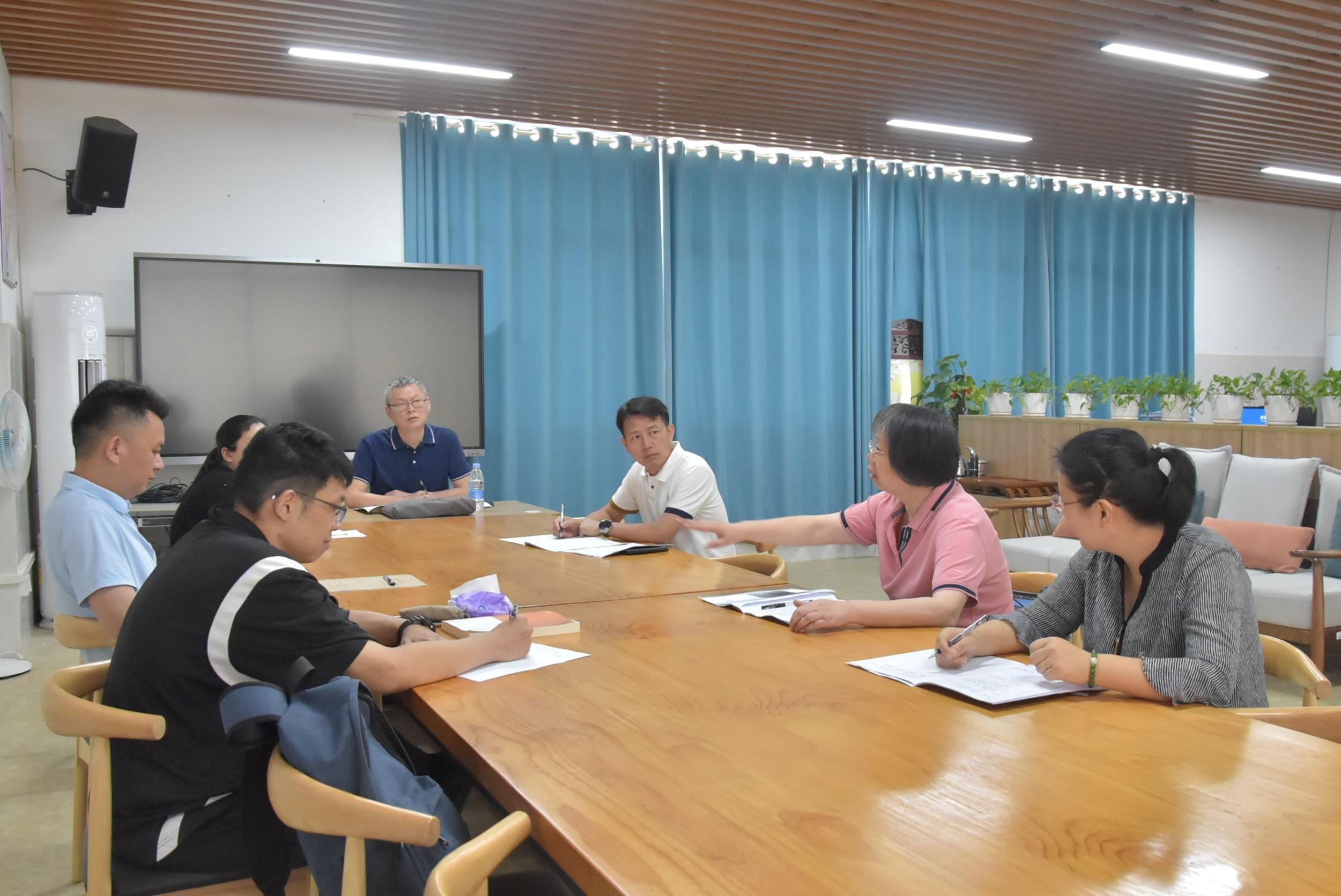 2212189350185681.jpg Image_664223989034583_edit_664271803828846.jpg